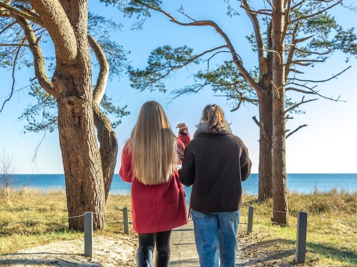 Walk along the promenade. A walk by the sea. Walking in nature. High quality photo. Two women walking along the embankment. Cold weather. Two women are walking to the sea. SSUCv3H4sIAAAAAAAAA41Py47CMAz8F59TyX1QIL+COKSJWyxKgxIHtKry76uUor3ubcb2PLwCO9BQu64ehxYrHKyr6nrE6jTW56o7dsemIewPLYICZ4RA1217Ojc9tl1z6BtERAWDiWxBr8DznKIEI+wX0Kgg0OIobJAciw9sZtCYFUQxkiJF0GtWYI3Q5ANv/Ot3WcscNICCmIYCsvrn7KrATLTYn+KfS5GZzBZ3uSq4v4XCY8/2cisVC3wGtrxMe6cUxT8+ePFStFuCeHtnt4s/b9w4ig8lC9Jz9saR29dpeLDIlwZ6Mb3/rnPOv8DuMrmEAQAA
