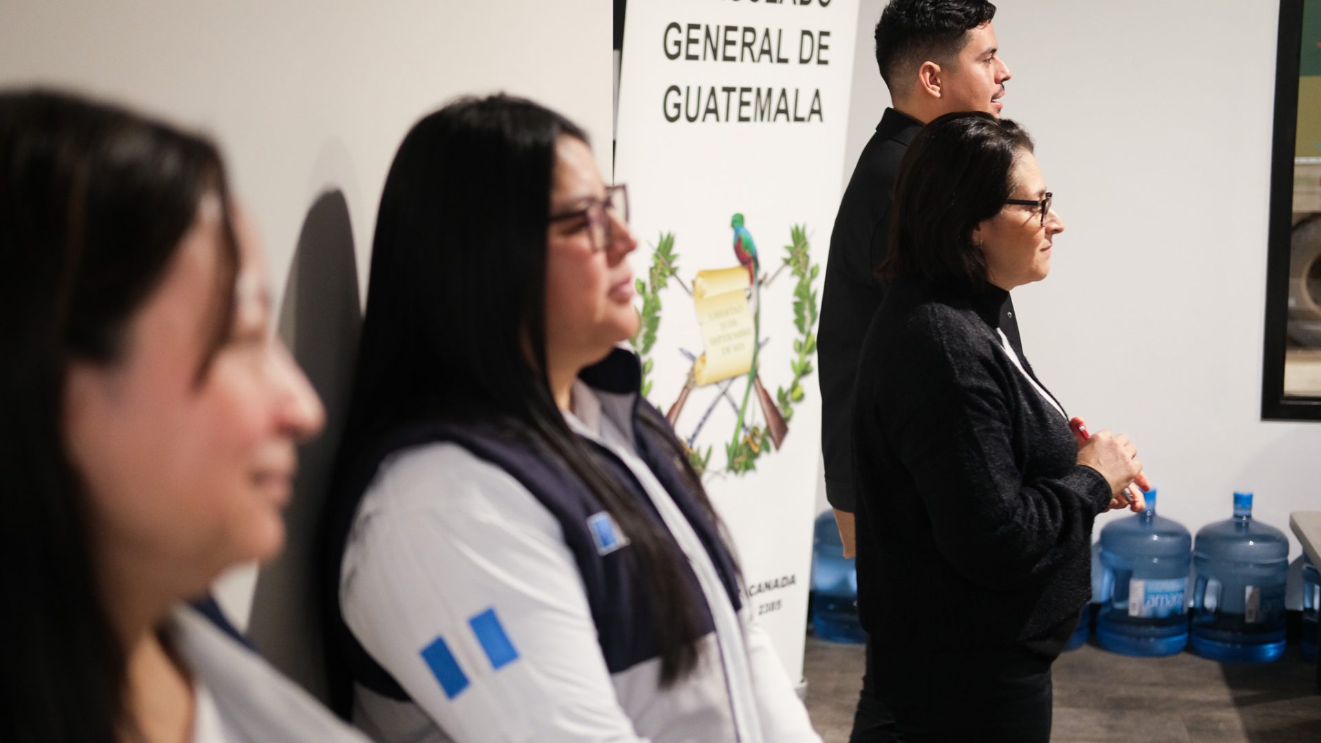Les consulats du Guatemala, du Mexique, du Honduras et de El Salvador ont signé un accord afin de renforcer leur collaboration en ce qui a trait au soutien des travailleurs étrangers temporaires. Il s’agit du Mécanisme de collaboration entre le Mexique et les pays de l’Amérique centrale sur la protection consulaire préventive.